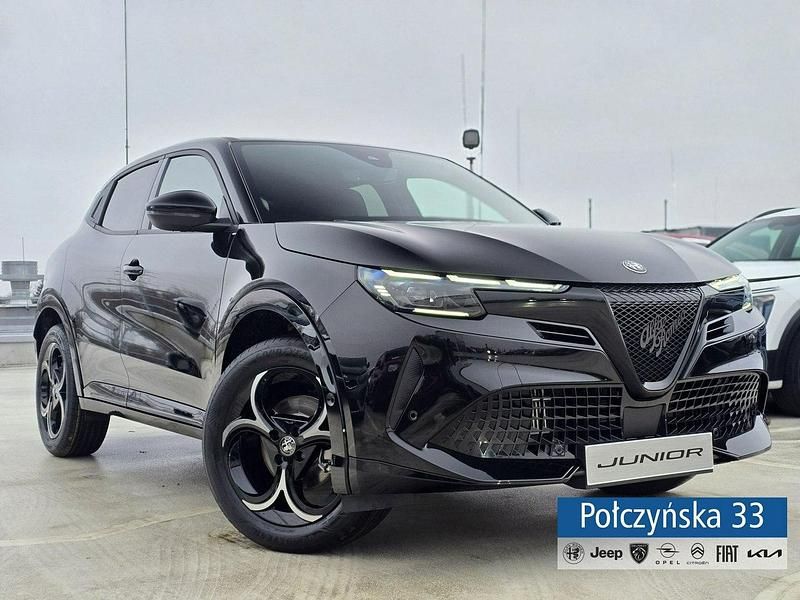 Nowe Alfa Romeo GT Junior 145 KM (106 kW) 2025 Czarny (metalik) Hatchback