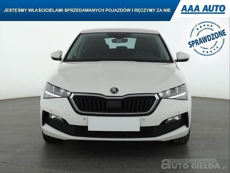 Używany Skoda Scala 2021 Biały Hatchback