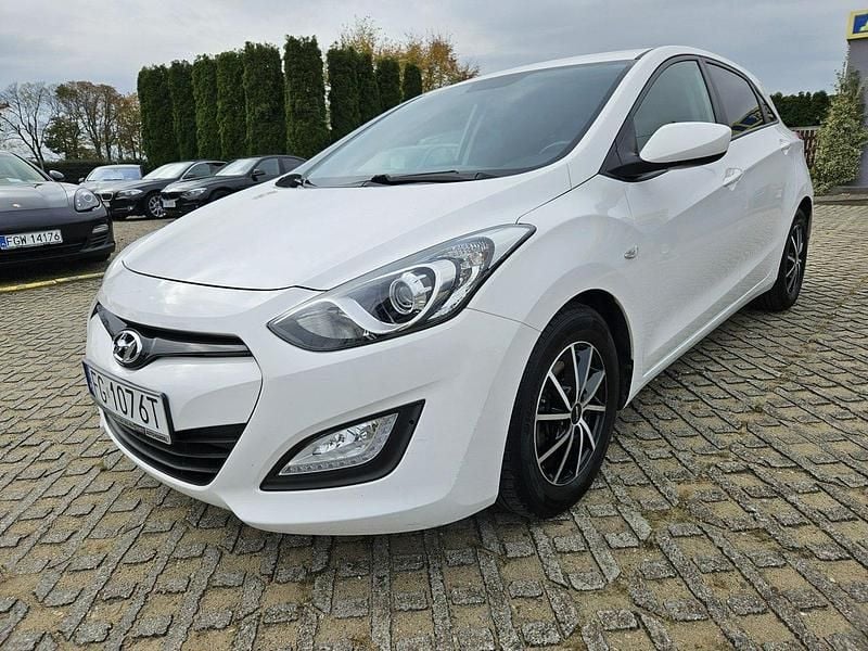Biały Używany 2014 Hyundai i30 Hatchback | 35 000 zł (Uczciwa cena) - Obraz 1/4