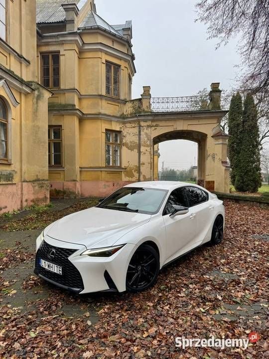 Używany Lexus IS300 2022