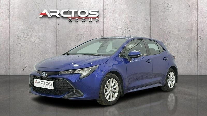 Niebieski Używany 2023 Toyota Corolla Comfort Hatchback | 93 900 zł (Dość drogi) - Obraz 1/4