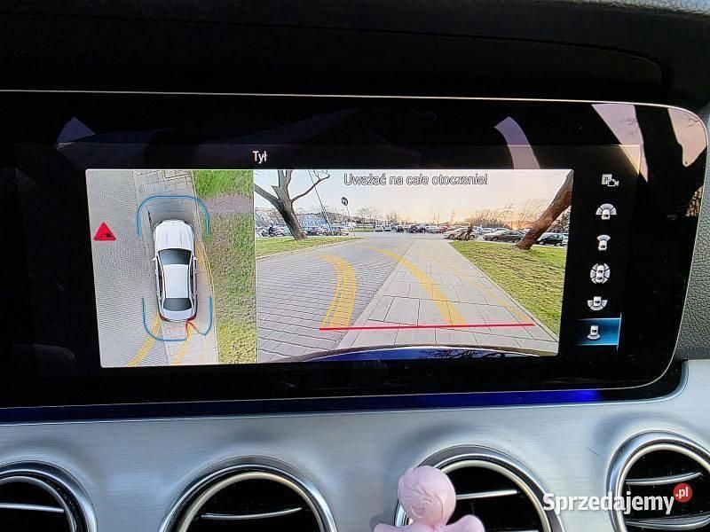 Używany Mercedes E220 Avantgarde 2023