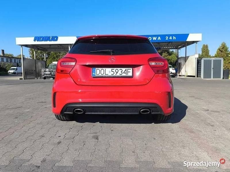 Używany Mercedes A180 AMG line 122 KM (89 kW) 2013