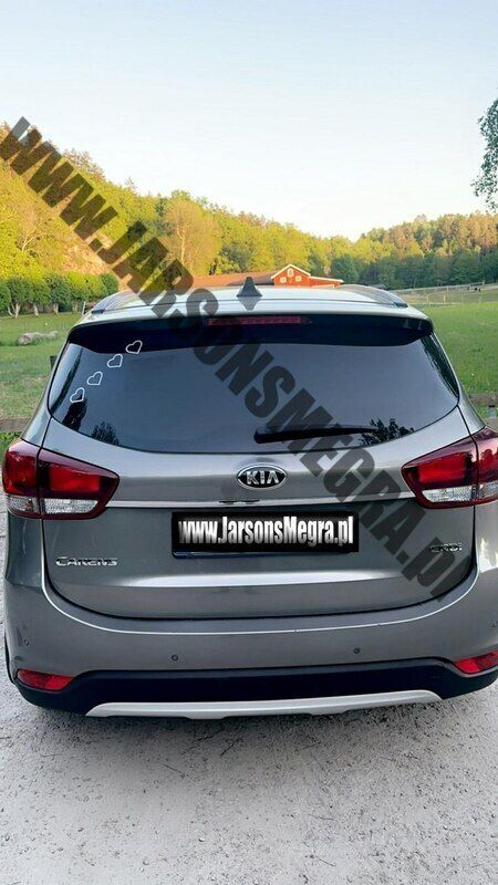 Używany Kia Carens 116 KM (85 kW) 2018 Szary Minivan