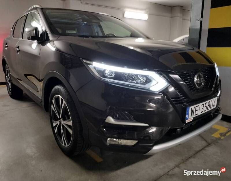 Używany Nissan Qashqai 2018 Czarny SUV