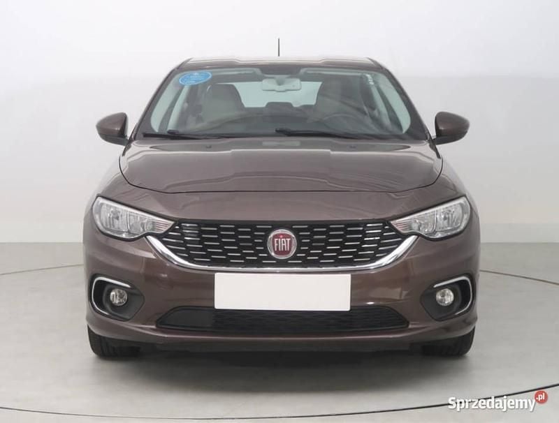Brązowy Używany 2017 Fiat Tipo Sedan/Limuzyna | 35 999 zł (Uczciwa cena) - Obraz 1/4