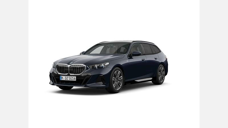 Czarny carbon m metalizowany Używany 2025 BMW 520 Comfort Edition Kombi | 269 900 zł (Uczciwa cena) - Obraz 1/3