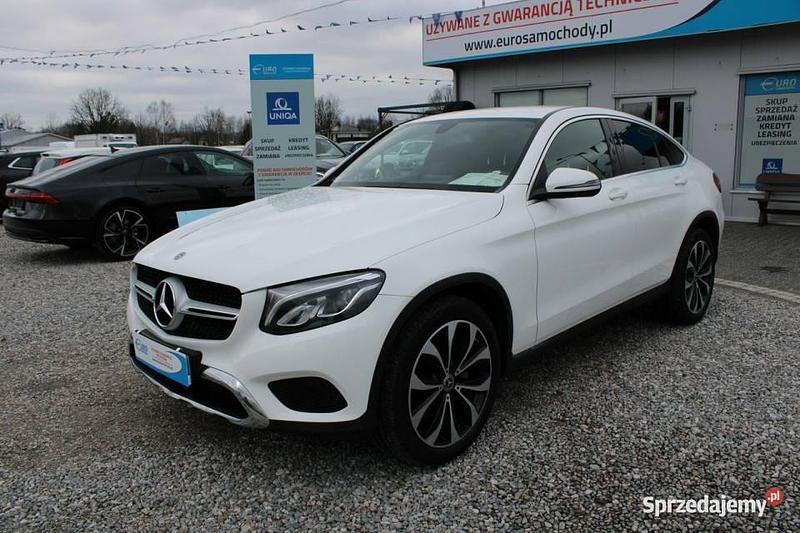 Biały Używany 2018 Mercedes GLC220 Coupe | 147 899 zł (Dobra cena) - Obraz 1/4