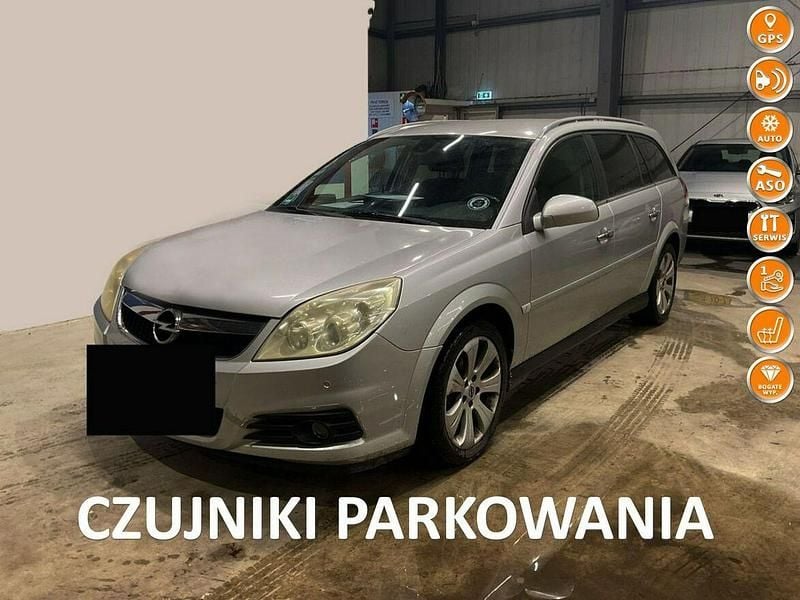 Używany Opel Vectra 2009 Srebrny Kombi