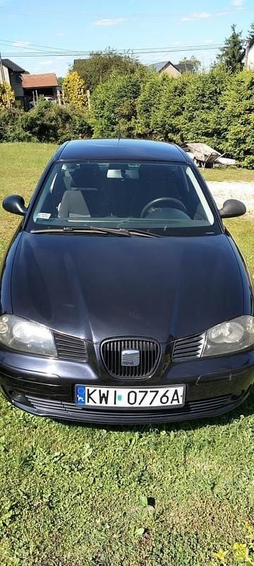 Czarny Używany 2005 Seat Ibiza Hatchback | 4800 zł (Uczciwa cena) - Obraz 1/4