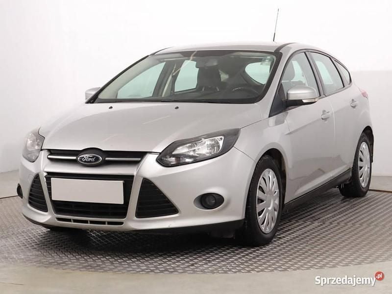 Używany Ford Focus 2012 Srebrny Hatchback