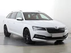 Biały Używany 2020 Skoda Superb Kombi | 92 999 zł (Uczciwa cena)