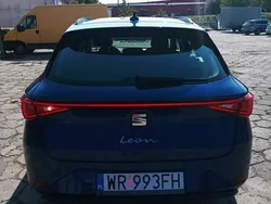 Niebieski Używany 2021 Seat Leon Kombi | 119 900 zł