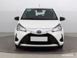 Biały Używany 2018 Toyota Yaris Hybrid Hatchback | 35 999 zł (Super Cena)