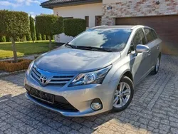 Szary Używany 2012 Toyota Avensis Kombi | 32 900 zł