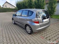 Szary Używany 2009 Honda Jazz Hatchback | 13 800 zł (Uczciwa cena)