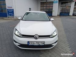 Biały Używany 2018 VW Golf VII Trendline Hatchback | 51 000 zł (Uczciwa cena)