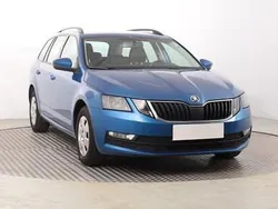 Niebieski Używany 2018 Skoda Octavia Kombi | 36 999 zł (Super Cena)