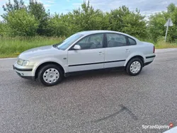 Srebrny Używany 1996 VW Passat Sedan/Limuzyna | 4600 zł
