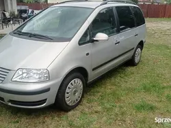 Srebrny Używany 2010 VW Sharan Minivan | 14 999 zł