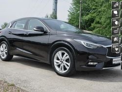 Czarny (metalik, perła) Używany 2017 Infiniti Q30 Hatchback | 59 800 zł