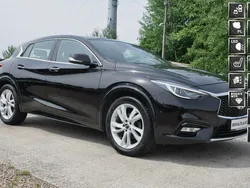 Czarny (metalik, perła) Używany 2017 Infiniti Q30 Hatchback | 65 800 zł