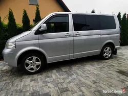 Srebrny Używany 2007 VW Caravelle Minivan | 40 900 zł