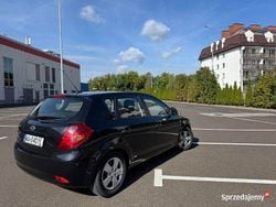 Czarny Używany 2009 Kia Ceed 2 Hatchback | 12 900 zł (Dobra cena)