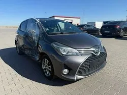 Szary Używany 2016 Toyota Yaris Hatchback | 19 900 zł (Super Cena)