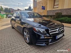 Czarny Używany 2017 Mercedes E300 AMG line Sedan/Limuzyna | 119 000 zł