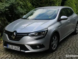 Srebrny (metalik) Używany 2018 Renault Mégane IV SE Hatchback | 36 900 zł (Uczciwa cena)