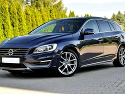 Inny (metalik, perła) Używany 2014 Volvo V60 Kombi | 38 900 zł (Uczciwa cena)