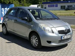 Srebrny (metalik) Używany 2007 Toyota Yaris Hatchback | 11 900 zł (Dobra cena)