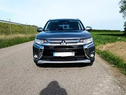Szary Używany 2016 Mitsubishi Outlander SUV | 54 000 zł (Uczciwa cena)