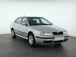 Srebrny Używany 2007 Skoda Octavia Hatchback | 7499 zł (Dobra cena)