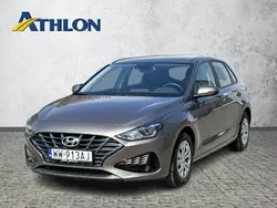 Brązowy (metalik) Używany 2023 Hyundai i30 Hatchback | 64 700 zł (Uczciwa cena)