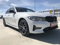 Biały Używany 2019 BMW 320 Sport Line Sedan/Limuzyna | 95 900 zł (Uczciwa cena)