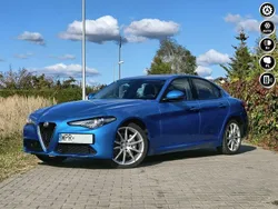 Niebieski (metalik) Używany 2019 Alfa Romeo Giulia Sedan/Limuzyna | 99 900 zł