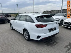 Biały Używany 2021 Kia Ceed 2 Kombi | 39 900 zł