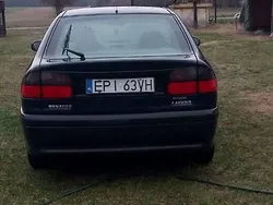 Granatowy Używany 1996 Renault Laguna Sedan/Limuzyna | 1800 zł