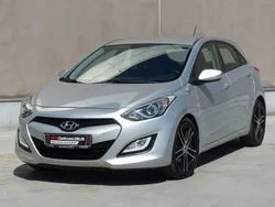 Srebrny (metalik) Używany 2012 Hyundai i30 Hatchback | 29 500 zł (Uczciwa cena)