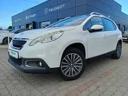 Biały Używany 2016 Peugeot 2008 Active SUV | 31 990 zł (Dobra cena)