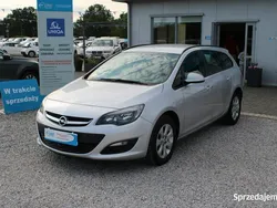 Srebrny Używany 2016 Opel Astra Kombi | 25 900 zł (Dobra cena)