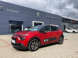 Czerwony Używany 2024 Citroën C3 PureTech Hatchback | 65 900 zł (Dość drogi)