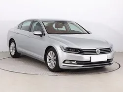 Srebrny Używany 2015 VW Passat Sedan/Limuzyna | 55 999 zł (Uczciwa cena)