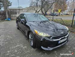 Czarny Używany 2018 Kia Stinger 2 Hatchback | 85 500 zł (Uczciwa cena)