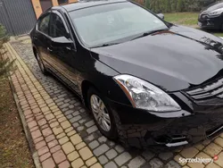 Czarny Używany 2010 Nissan Altima Sedan/Limuzyna | 15 500 zł