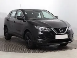 Czarny Używany 2017 Nissan Qashqai SUV | 47 999 zł (Dobra cena)
