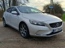Srebrny Używany 2015 Volvo V40 Kombi | 32 000 zł (Super Cena)