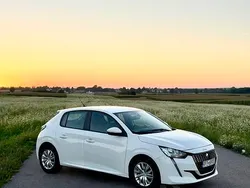 Używany 2021 Peugeot 208 Hatchback | 40 500 zł (Uczciwa cena)
